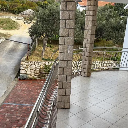 Apartament 1 Bedroom Stunning In Supetarska Draga