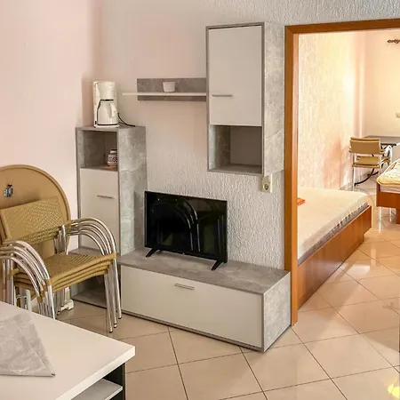 1 Bedroom Stunning In * Supetarska Draga