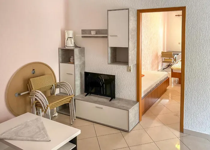 1 Bedroom Stunning In * Supetarska Draga