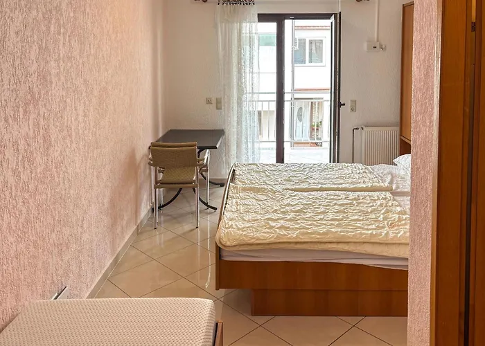 Apartament 1 Bedroom Stunning In *